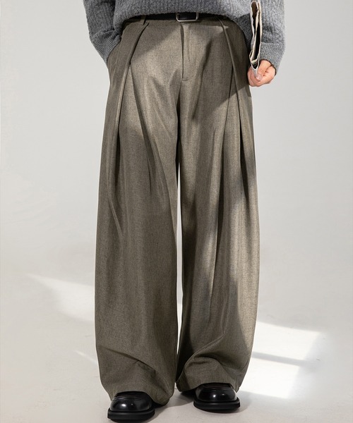 TOBEE(トゥビー)の「【TOBEE】クロス ダブルタックデザイン ワイドスラックス(スラックス・メンズ・ブラック/ブラウン/グレー・LARGE/MEDIUM/X-LARGE)」の11枚目の写真