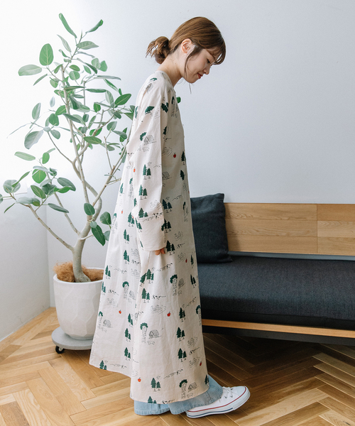 POU DOU DOU（プードゥドゥ）の「スワンレイクプリントワンピース（ワンピース・レディース・キナリ/ベージュ・M）」の17枚目の写真