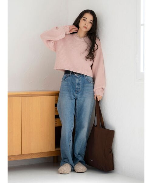 Ungrid（アングリッド）の「ローゲージクルーネックニット（ニット/セーター・レディース・オフホワイト/ピンク/ブラウン・FREE）」の4枚目の写真