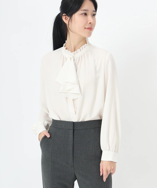 STRAWBERRY-FIELDS（ストロベリーフィールズ）の「ストレッチジョーゼット_2wayスカーフタイブラウス（シャツ/ブラウス・レディース・ライトグレー/アイボリー・2）」の5枚目の写真