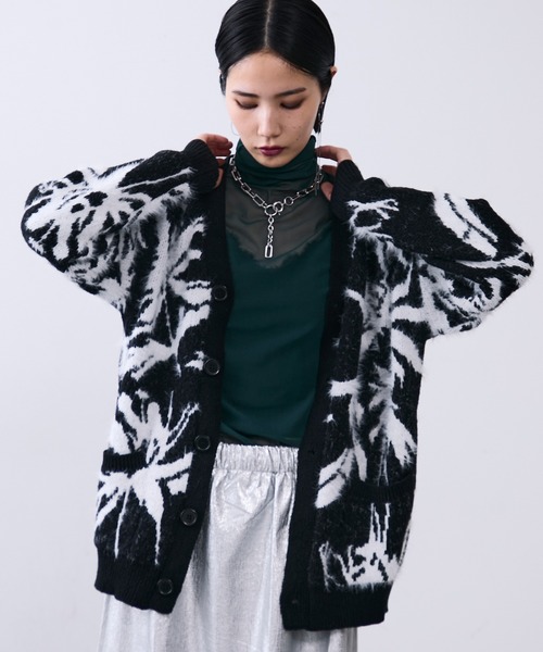 MONOe(モノエ)の「モノクロ柄シャギーVネックカーディガン(カーディガン/ボレロ・レディース・ダークグレー・FREE)」の12枚目の写真
