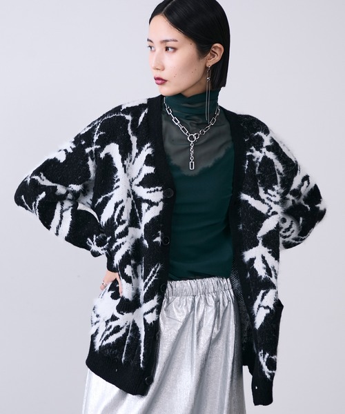 MONOe(モノエ)の「モノクロ柄シャギーVネックカーディガン(カーディガン/ボレロ・レディース・ダークグレー・FREE)」の16枚目の写真