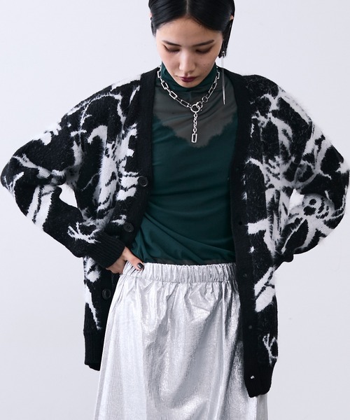 MONOe(モノエ)の「モノクロ柄シャギーVネックカーディガン(カーディガン/ボレロ・レディース・ダークグレー・FREE)」の20枚目の写真