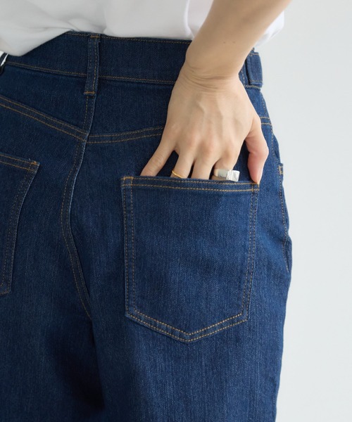 KATHARINE ROSS（キャサリンロス）の「【PILLINI/ピリーニ】タブ付ストレートデニムパンツ（デニムパンツ・レディース・ブラック/ネイビー・SMALL/MEDIUM/LARGE）」の17枚目の写真
