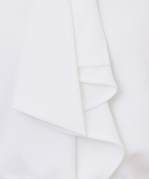 index（インデックス）の「ボウタイフリルトップス【洗濯機OK/ストレッチ/イージーアイロン/防シワ】《S～3L》（Tシャツ/カットソー・レディース・ネイビー/サックスブルー/ブラック系7/オフホワイト・36/38/40/42/44）」の11枚目の写真