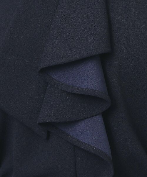 index（インデックス）の「ボウタイフリルトップス【洗濯機OK/ストレッチ/イージーアイロン/防シワ】《S～3L》（Tシャツ/カットソー・レディース・ネイビー/サックスブルー/ブラック系7/オフホワイト・36/38/40/42/44）」の19枚目の写真