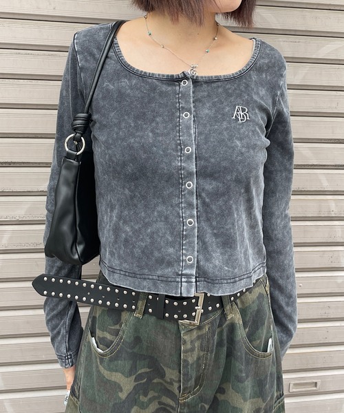 meJane(ミージェーン)の「スクエアネックショート丈カーディガン(カーディガン/ボレロ・レディース・ネイビー/ブラウン/ブラック・FREE)」の21枚目の写真
