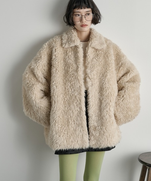La fete de tabasa 74,800円新品 ビッグカラーパイルコート フェイクファーミドルコート（その他アウター）｜THE YOn