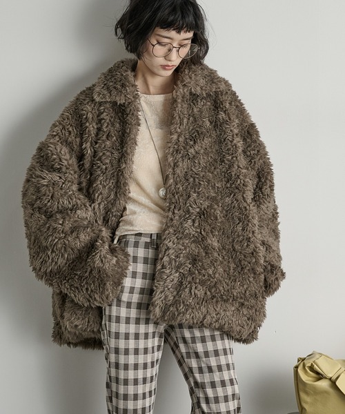 La fete de tabasa 74,800円新品 ビッグカラーパイルコート フェイクファーミドルコート（その他アウター）｜THE YOn