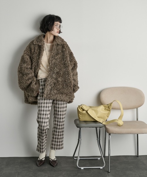 フェイクファーミドルコート（その他アウター）｜THE YOn（ザヨン）の