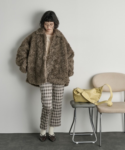 フェイクファーミドルコート（その他アウター）｜THE YOn（ザヨン）の