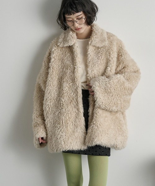 THE YOn（ザヨン）の「フェイクファーミドルコート（その他アウター