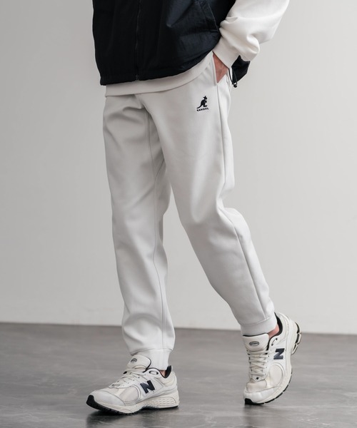 KANGOL(カンゴール)の「KANGOL カンゴール 別注コラボ蓄熱裏フリースヒートテーパードジョガーイージーパンツ(その他パンツ・メンズ・カーキ/ブラック/チャコール/ブラック系/インディゴブルー/ライトインディゴブルー/ホワイト/ベージュ/ネイビー/ブラウン/グレー・M/L/S/XL)」の2枚目の写真