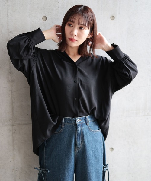 Ruwan yu（ルワンユー）の「ギャザースリーブVネックブラウス【大きいサイズ対応】（シャツ/ブラウス・レディース・ピンク/ブラック・L/LL/3L/4L）」の6枚目の写真