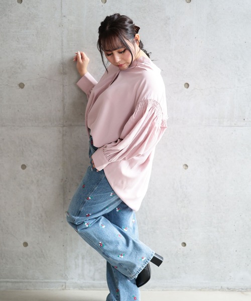 Ruwan yu（ルワンユー）の「ギャザースリーブVネックブラウス【大きいサイズ対応】（シャツ/ブラウス・レディース・ピンク/ブラック・L/LL/3L/4L）」の18枚目の写真