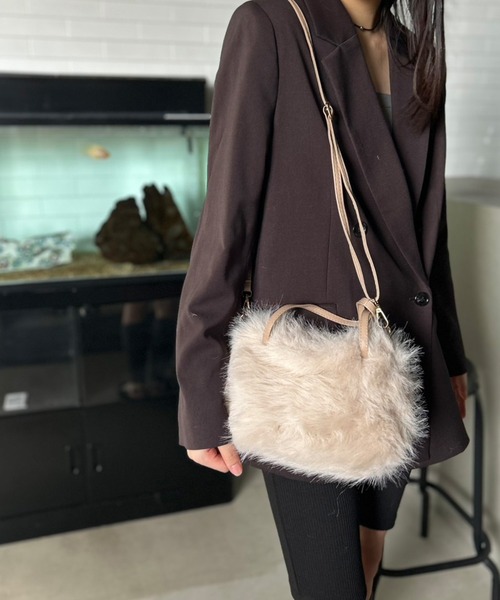Kotoe(コトエ)の「【2WAY】 シャギーエコファーバッグ ショルダーバッグ(ショルダーバッグ・レディース・ブラック/ベージュ/ブラウン・FREE)」の1枚目の写真