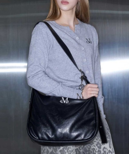 MUCENT（ムセント）の「A'GEM/9 × .kom 『MUCENT/ムーセント』 MARAIS 7 BUTTON CROP HENRY NECK CARDIGAN/7ボタンクロップヘンリーネックカーディガン（カーディガン/ボレロ・レディース・ネイビー/グレー/ブラック/アイボリー・FREE）」の6枚目の写真