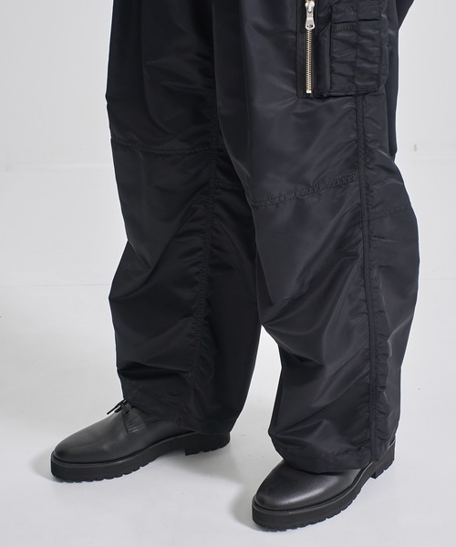 CITY TOKYO（シティトウキョウ）の「【CITY TOKYO/シティートーキョー】MA-1ワイドパンツ（カーゴパンツ・メンズ・ダークグレー/ブラック・1/2）」の14枚目の写真