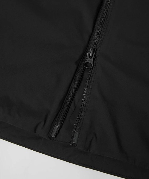 DESCENTE ALLTERRAIN（デサント　オルテライン）の「DESCENTE ALLTERRAIN/デサントオルテライン ウォームインサレーション パーカー（パーカー・メンズ・ブラック・O/L/M）」の8枚目の写真
