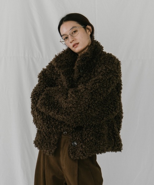 duei（デュイ）の「プードルファーミドルコート（その他アウター・レディース・ベージュ/ブラウン・FREE）」の2枚目の写真