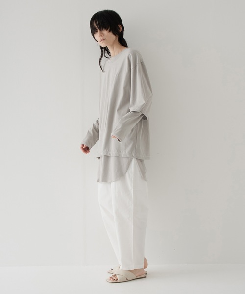RYU(リュー)の「vintage-style layered top(Tシャツ/カットソー・メンズ・グレイッシュベージュ/チャコール・2/4)」の10枚目の写真