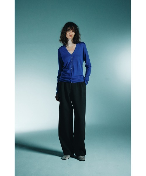 RIM.ARK(リムアーク)の「Many hook V neck tops メニーフックVネックトップス(ニット/セーター・レディース・グレー/ブルー/ブラック/ライトベージュ・FREE)」の18枚目の写真