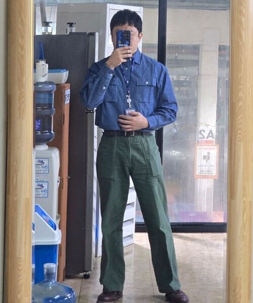 FRIZMWORKS(フリズムワークス)の「CIGARETTE POCKET CHAMBRAY SHIRT _ BLUE(シャツ/ブラウス・レディース・その他・X-LARGE/SMALL/MEDIUM/LARGE)」の5枚目の写真