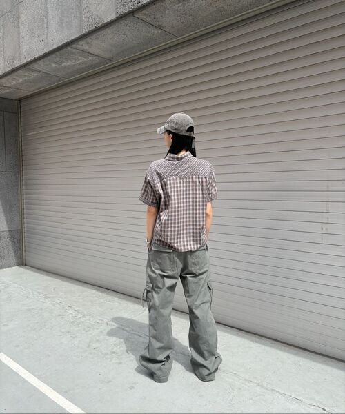 SLOWACID（スローアシッド）の「ボタンフライテックカーゴパンツ[カーキ]（その他パンツ・レディース・その他・MEDIUM/LARGE）」の5枚目の写真