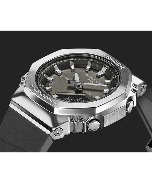 G-SHOCK(ジーショック)の「GM-S2110シリーズ / メタルベゼル / GM-S2110-1A1JF(アナログ腕時計・レディース・ブラック×シルバー・FREE)」の5枚目の写真