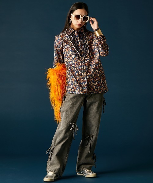 GEVS.（ジェイヴィス）の「綿100％フラワープリントフリルブラウス＜大きいサイズ有＞GEVS.（シャツ/ブラウス・レディース・アイボリー系/ブルー系・M/L/LL/3L/4L/5L）」の20枚目の写真