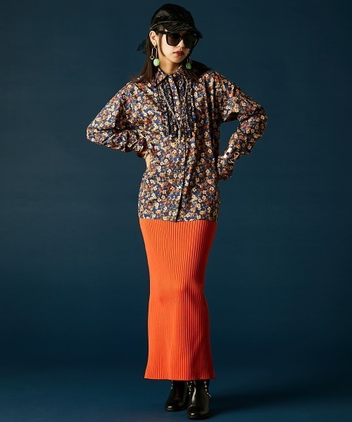 GEVS.（ジェイヴィス）の「綿100％フラワープリントフリルブラウス＜大きいサイズ有＞GEVS.（シャツ/ブラウス・レディース・アイボリー系/ブルー系・M/L/LL/3L/4L/5L）」の19枚目の写真