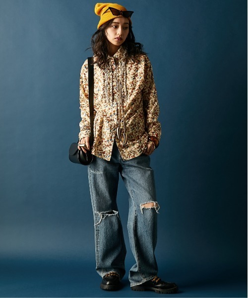 GEVS.（ジェイヴィス）の「綿100％フラワープリントフリルブラウス＜大きいサイズ有＞GEVS.（シャツ/ブラウス・レディース・アイボリー系/ブルー系・M/L/LL/3L/4L/5L）」の16枚目の写真