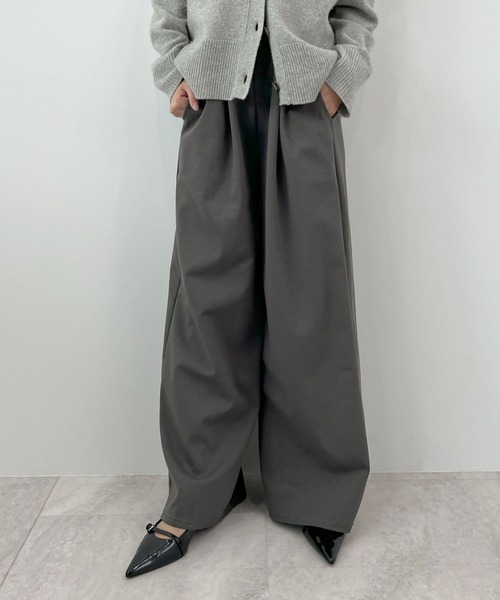 Futier land(フューティアランド)の「タックスウェットパンツ(スウェットパンツ・レディース・チャコールグレー/ブラック/ライトグレー・MEDIUM)」の12枚目の写真