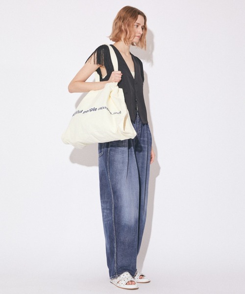 beautiful people（ビューティフルピープル）の「brushed logo        lesure bag（トートバッグ・レディース・グリーン/グレー/ナチュラル/ネイビー/オレンジ/ライトイエロー系/サックスブルー/ブラック/ブラウン/オリーブ/ネイビー系1・FREE）」の13枚目の写真