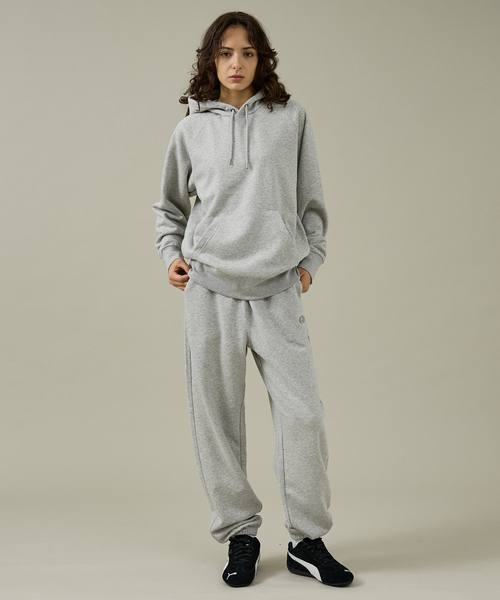FRUIT OF THE LOOM(フルーツオブザルーム)の「【FRUIT OF THE LOOM/フルーツ オブ ザ ルーム】BASIC SWEAT HOODIE/スウェット/フーディー/シンプル【WEB限定】(スウェット・レディース・アイボリー/ブラック/ネイビー/グレー・フリー)」の17枚目の写真
