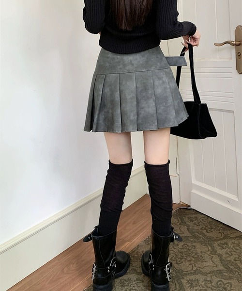 nonomi(ノノミ)の「ベルト付きハイウエストプリーツミニスカート(スカート・レディース・アッシュブラウン/ダークグレー/ライトグレー・M/L/S)」の6枚目の写真