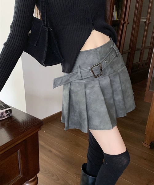 nonomi(ノノミ)の「ベルト付きハイウエストプリーツミニスカート(スカート・レディース・アッシュブラウン/ダークグレー/ライトグレー・M/L/S)」の5枚目の写真