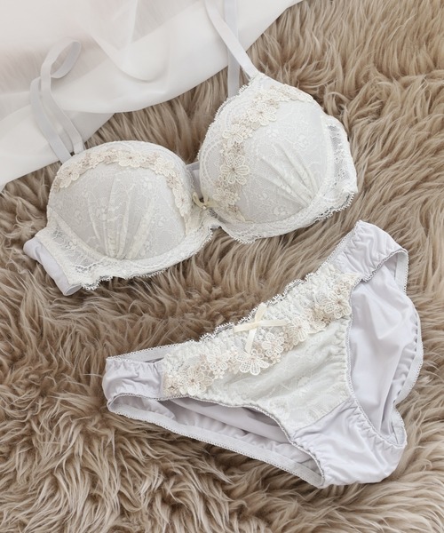 A65-F75サイズ】フェミニンブラ＆ショーツ（ブラ&ショーツ）｜FUNALIVE