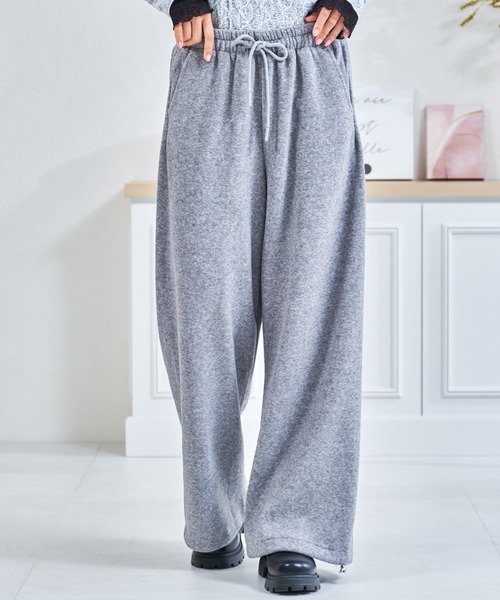 MISCH MASCH(ミッシュマッシュ)の「ZOZO限定 ふわふわカットパンツ(その他パンツ・レディース・アイボリー/グレー・フリ-)」の3枚目の写真