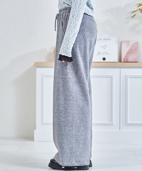 MISCH MASCH(ミッシュマッシュ)の「ZOZO限定 ふわふわカットパンツ(その他パンツ・レディース・アイボリー/グレー・フリ-)」の10枚目の写真