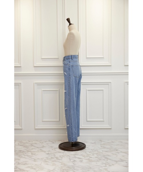 MISTREASS(ミストレアス)の「Ribbon Denim Straight Pants(デニムパンツ・レディース・サックスブルー/ネイビー・MEDIUM/SMALL)」の15枚目の写真