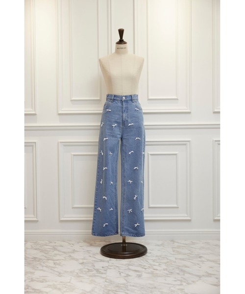 MISTREASS(ミストレアス)の「Ribbon Denim Straight Pants(デニムパンツ・レディース・サックスブルー/ネイビー・MEDIUM/SMALL)」の14枚目の写真