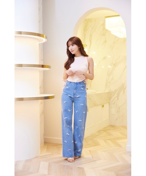 MISTREASS(ミストレアス)の「Ribbon Denim Straight Pants(デニムパンツ・レディース・サックスブルー/ネイビー・MEDIUM/SMALL)」の3枚目の写真