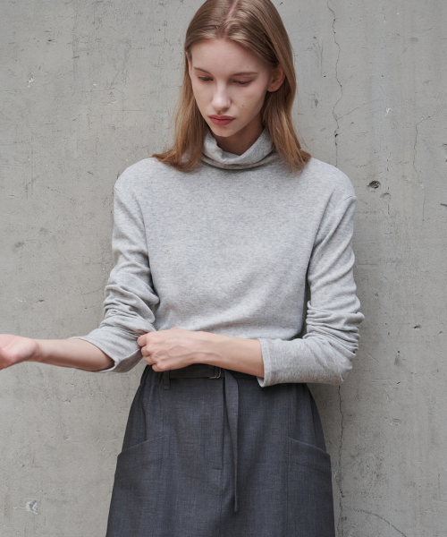 MALOUPE(マロップ)の「5109 テクスチャーロールネックTシャツ (グレー)(Tシャツ/カットソー・レディース・グレー・FREE)」の6枚目の写真