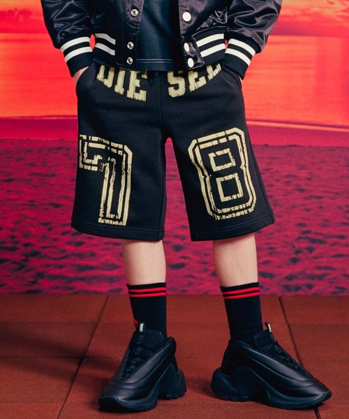 DIESEL KIDS(ディーゼルキッズ)の「DIESEL(ディーゼル)Kids & Junior ブランドロゴショートパンツ(その他パンツ・キッズ・ブラック/ベージュ・12Y/10Y/8Y/4Y/16Y/14Y/6Y)」の2枚目の写真