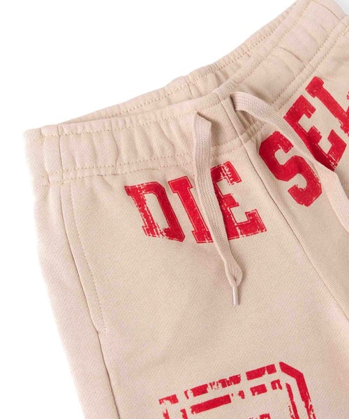 DIESEL KIDS(ディーゼルキッズ)の「DIESEL(ディーゼル)Kids & Junior ブランドロゴショートパンツ(その他パンツ・キッズ・ブラック/ベージュ・12Y/10Y/8Y/4Y/16Y/14Y/6Y)」の3枚目の写真