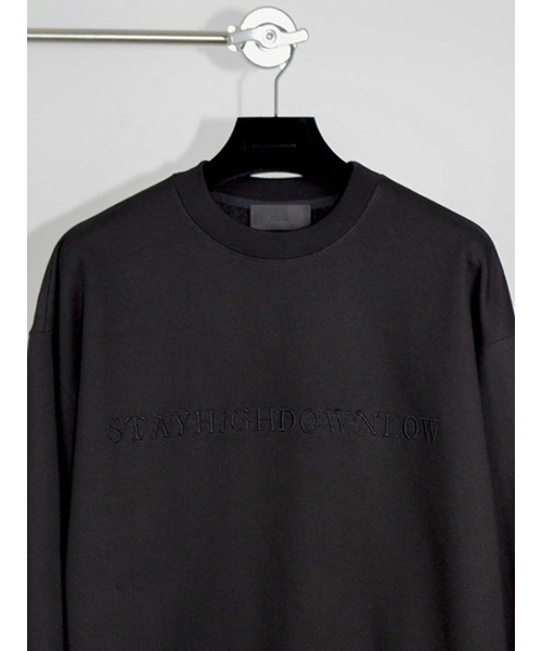 GOZER(ゴーザー)の「OVERSIZED STAYHIGHDOWNLOW BASIC CREW_BLACK(スウェット・メンズ・ブラック・1/2)」の3枚目の写真