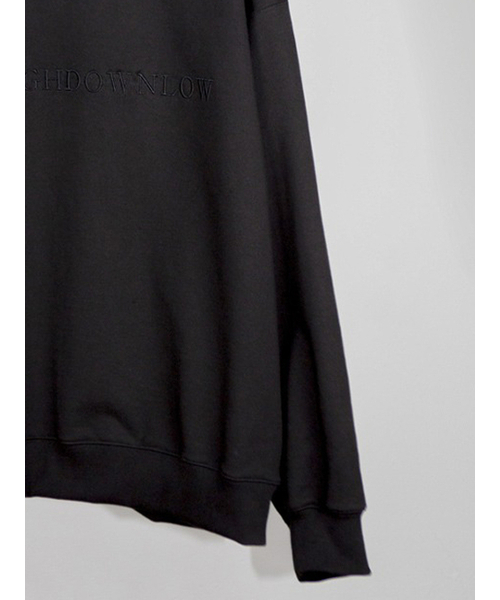 GOZER(ゴーザー)の「OVERSIZED STAYHIGHDOWNLOW BASIC CREW_BLACK(スウェット・メンズ・ブラック・1/2)」の4枚目の写真