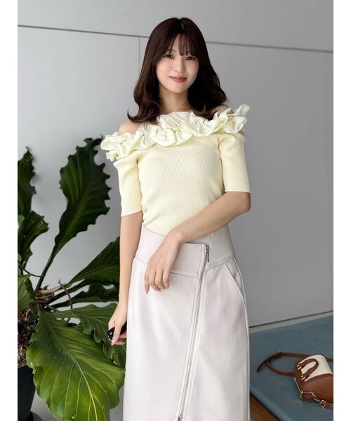 MERCURYDUO（マーキュリーデュオ）の「2WAY異素材ランダムラッフルニット（ニット/セーター・レディース・チャコールグレー/フレッシュイエロー/その他1/ネイビー・FREE）」の6枚目の写真