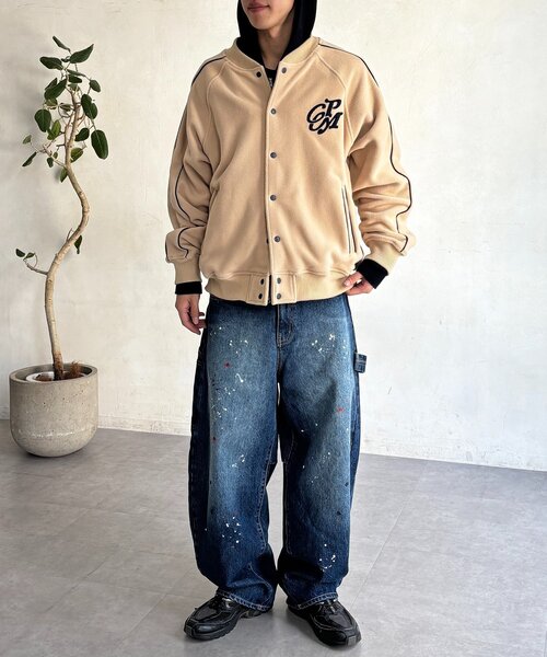 CPCM(シーピーシーエム)の「バックフラワーフリーススタジャン(ブルゾン・メンズ・アイボリー/ネイビー・LARGE/MEDIUM)」の15枚目の写真